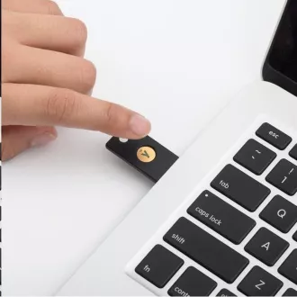 YubiKey 5 NFC - USB-A, ključ/token s višefaktorskom autentifikacijom (NFC, MIFARE), OpenPGP i podrškom za pametne kartice (2FA)
