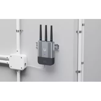 UBNT UMR - Industrijski mobilni usmjerivač