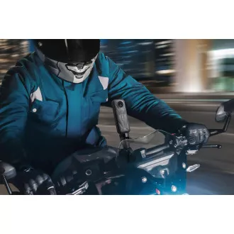 Akcijska kamera Insta360 X5, 8K 360° video, trostruki AI čip, vodootpornost do 15 m, stabilizacija po 6 osi, baterija od 2400 mAh