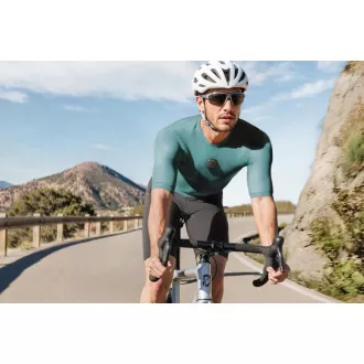Insta360 GO Ultra minijaturna akcijska kamera, 4K Ultra HD, 60fps, magnetski sustav montaže, crna