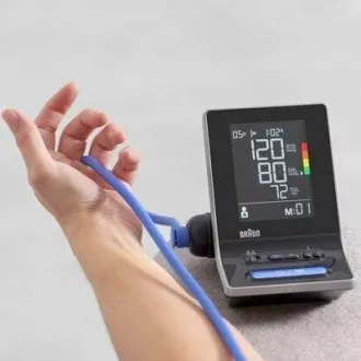 Braun ExactFit 5 CONNECT BUA6350 tlakomjer za ruku, detekcija aritmije, LCD zaslon, Bluetooth