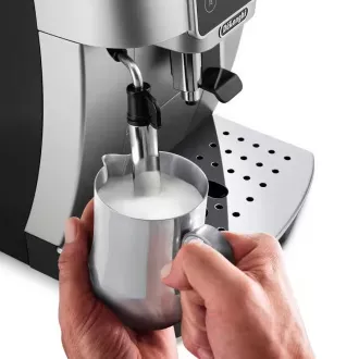 Delonghi Magnifica Evo ECAM 220.31.SB automatski aparat za kavu Delonghi Magnifica Evo ECAM 220.31.SB automatski aparat za kavu
