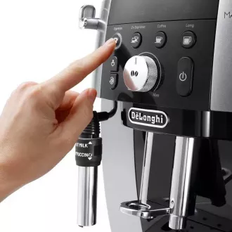 DeLonghi Magnifica S Smart ECAM 250.23.SB automatski aparat za kavu, 1450 W, 15 bara, ugrađeni mlin, srebrna