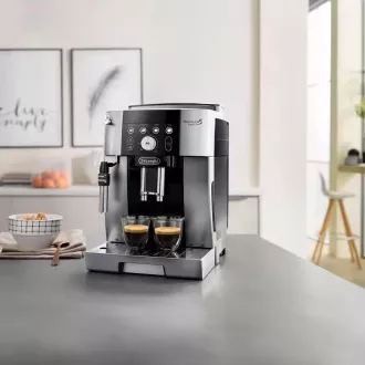DeLonghi Magnifica S Smart ECAM 250.23.SB automatski aparat za kavu, 1450 W, 15 bara, ugrađeni mlin, srebrna