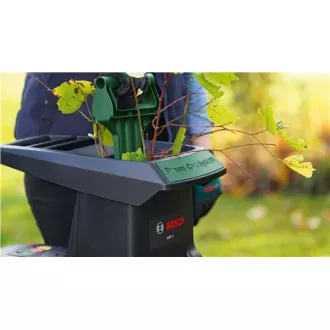 BOSCH AXT 25 D, tihi komposter, 2.500 W, kapacitet rezanja, maks. promjer grana 40 mm BOSCH AXT 25 D, tihi komposter, 2.500 W, kapacitet rezanja, maks. promjer grana 40 mm