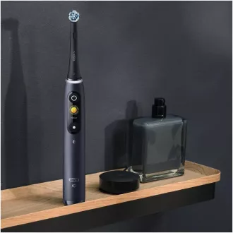 Oral-B iO8 Black Onyx električna četkica za zube, magnetna, 6 modova, timer, senzor pritiska, torbica, crna Oral-B iO8 Black Onyx električna četkica za zube, magnetna, 6 modova, timer, senzor pritiska, torbica, crna