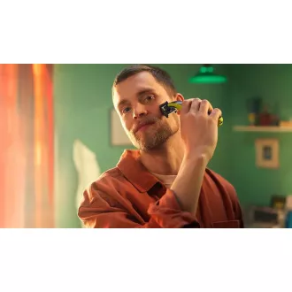 Philips OneBlade QP2821/20 Hibridni trimer za lice i tijelo, podrezivanje, oblikovanje, brijanje, podesivi češalj