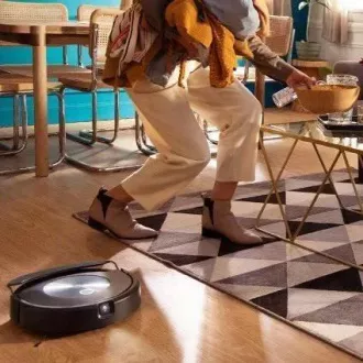 iRobot Roomba Combo j7 robotski usisavač s mopom, HEPA filter, automatsko punjenje, automatsko pražnjenje, vSLAM navigacija iRobot Roomba Combo j7 robotski usisavač s mopom, HEPA filter, automatsko punjenje, automatsko pražnjenje, vSLAM navigacija