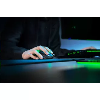 RAZER miš DeathAdder V2, optički, razlučivost 20.000 dpi, USB, hibridna pohrana u oblaku i integrirana memorija, RGB