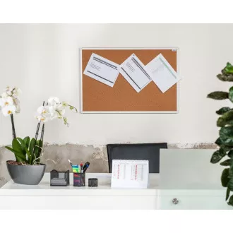 Oglasna ploča od pluta AVELI 90x60, aluminijski okvir Oglasna ploča od pluta AVELI 90x60, aluminijski okvir