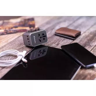 VERBATIM univerzalni putni adapter UTA-03 Putni adapter
