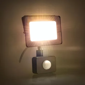 RSL 246 LED ref. 10W 4000K PIR RETLUX