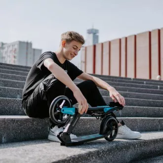 Sklopivi romobil MOVINO Infinity, svijetlo plavi Sklopivi romobil MOVINO Infinity, svijetlo plavi