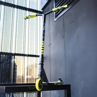 Freestyle skuter MOVINO Stunt NITRO Lemon 2025