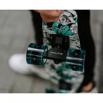 Pennyboard MOVINO Chameleon (DoublePrint) sa svjetlećim LED kotačima, 56 cm