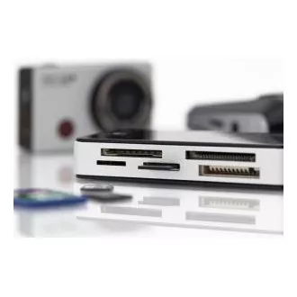 DIGITUS USB 3.0 čitač kartica s USB priključnim kabelom 1m Podržava MS / SD / SDHC / MiniSD / M2 / CF / MD / SDXC kartice