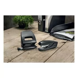 LEITZ Eco-friendly klamerica NeXXt RECYCLE, 30 listova, crna
