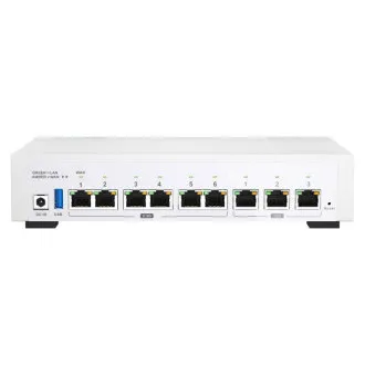 QNAP SD-WAN usmjerivač QHora-322 (4-jezgreni procesor, 4GB DDR4 RAM, 6x 2.5GbE, 3x 10GbE, 1x USB 3.2 Gen1)