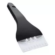 Strugalica za led crna, plastična, sa LED svjetlima, PRETPRODAJA